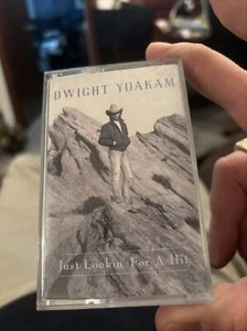 Dwight Yoakam - Just Lookin' For A Hit 1989 (Audio Cassette) Reprise 4-25989 - Picture 1 of 6