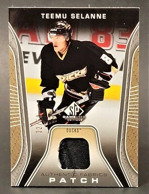 2006-07 SP Game Used Authentic Fabrics Patch #AF-TS Teemu Selanne 32/50 - Image 1 of 2