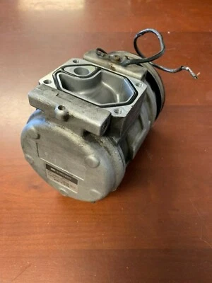 Compresor de aire acondicionado Denso para Porsche 911 964 047200-9751 Foto 1 de 4