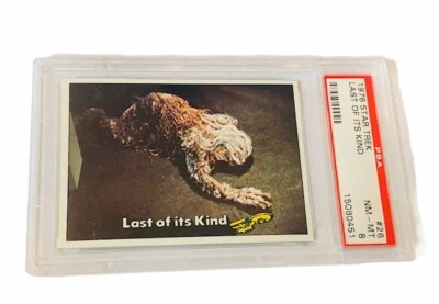 Star Trek Trading Card 1976 Topps PSA 8 Last of its Kind Nancy Crater #26 Alien - Image 1 of 4