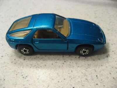 Antiga caixa de fósforos Lesney Superfast nº. Porsche 928 azul 58 fabricado na Inglaterra 1979 - Imagem 1 de 4