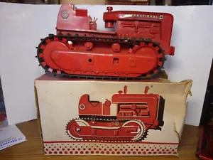 50's Product Miniatures Corp TD-24 Crawler Tru-Miniatures IH 11" Tractor w/ Box - Picture 1 of 11