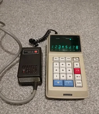 Rare Vintage Sharp EL-8M Calculator 1970s – Display Works – Case & Power Lead - Image 1 of 4