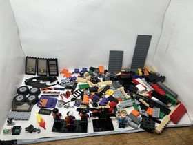 LEGO 6864 Batmobile Two-Face Chase DC Super Heroes INCOMPLETE READ!!!