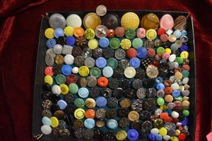 205 pcs LOT OLD CZECH RARE VINTAGE GLASS BUTTONS 1930´s ART-DECO - Picture 1 of 2