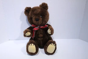 Oso de peluche vintage años 80 felpa marrón articulado bosque Dakin Theodore Bear - Imagen 1 de 12