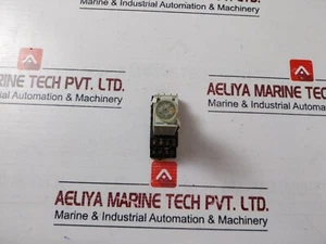 Omron H3yn-4 Timer Base 0.1s -10min - Picture 1 of 9