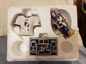 2004 Philadelphia Eagles Football Ornament Set Bradford Porcelain NFL GAME DAY - Picture 1 of 19
