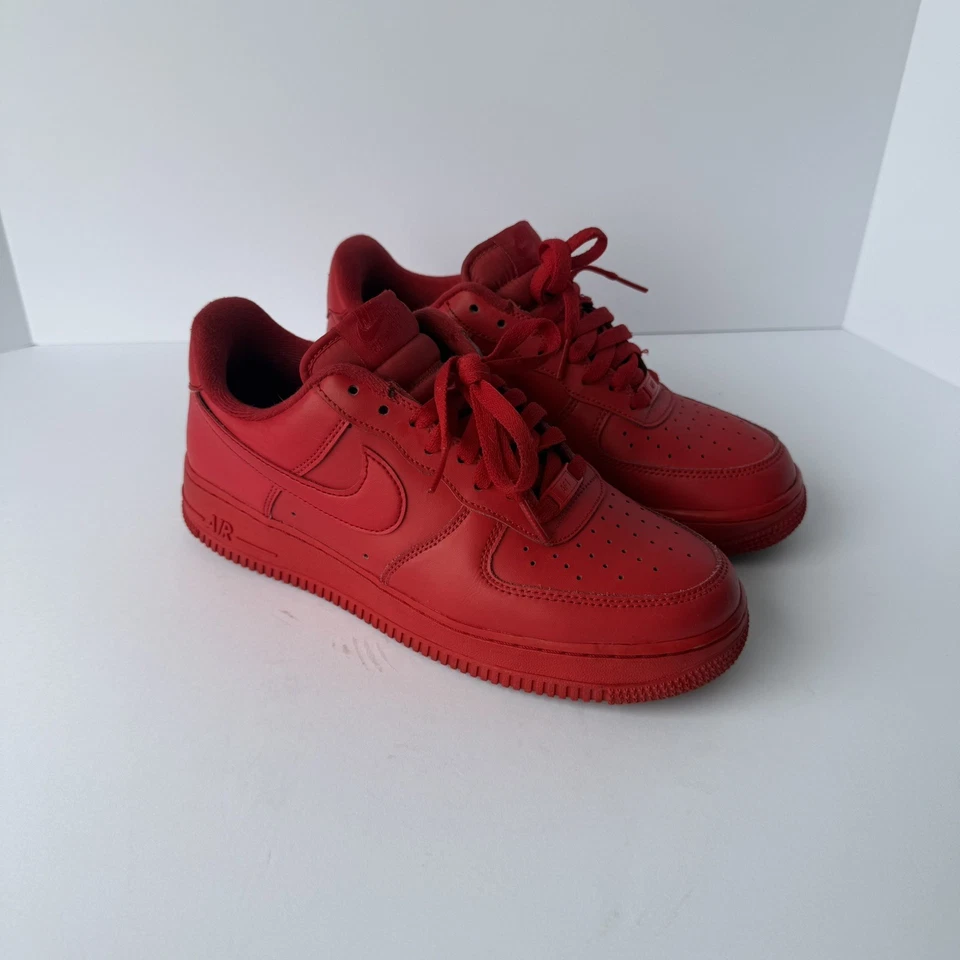 Hombre Nike Air Force 1 Low Top Triple Rojo Rojo Universitario Sin Caja Talla 8.5 Foto 1 de 4