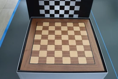 Millennium ChessGenius Exclusive Schachcomputer in original Verpackung  wie NEU - Bild 1 von 2