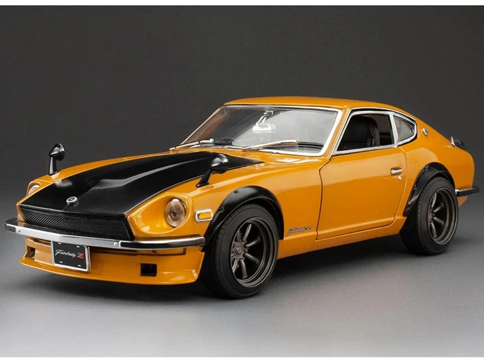 Sun-Star 1970 Nissan Datsun Fairlady Z (S30) Coupe Orange Carbon Fiber Hood 1 18