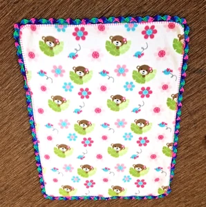 Manta Bebé Mono Floral Rosa Garanimals 31x41 Costura Nublada Ribete Crochet - Imagen 1 de 9