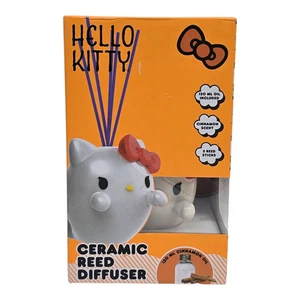 Hello Kitty Ceramic Reed Diffuser Halloween Ghost Cinnamon Scent 5 Sticks NEW - Picture 1 of 3