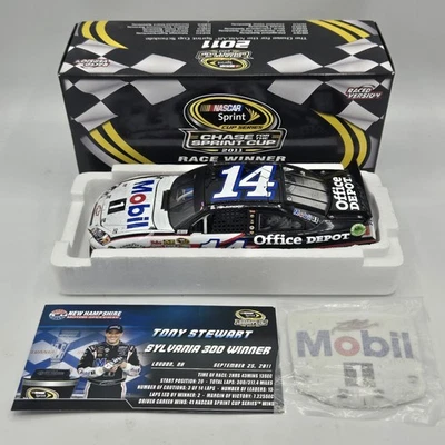 1/24 2011 Tony Stewart #14 Mobil 1 New Hampshire Win Foto 1 de 4