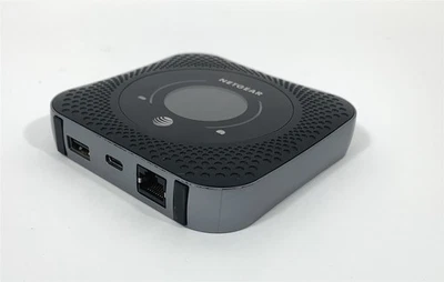 NETGEAR Nighthawk MR1100 AT&T 移动热点路由器 - 黑色 — 第 1/4 张图片