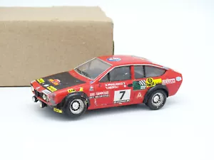 Kit Montado Base Sólido SB 1/43 - Alfa Romeo 2000 GTV Rallye De Elbe 1979 - Imagen 1 de 2