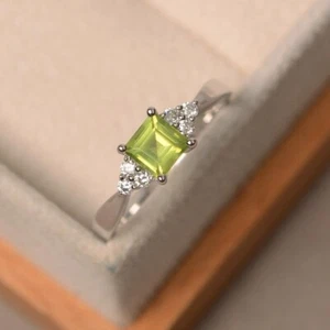 1.18 Ct Princess Cut Real Peridot & Diamond Engagement Ring 14K Solid White Gold - Picture 1 of 9