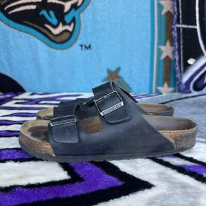 Size W9/M7 - Birkenstock Arizona Black Buckle Sandals Slip On Soft Foodbed - Picture 1 of 6