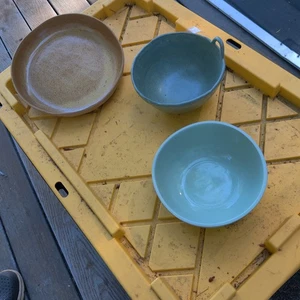 lotto di 3 ciotole in ceramica fatte a mano - Foto 1 di 8