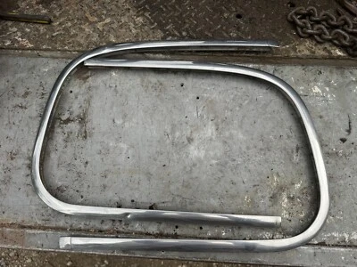 Chevrolet 1949, 1950 1951, 1952 sedán entrega puerta trasera ventana moldura de acero inoxidable Foto 1 de 4