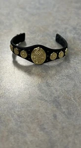 AEW Unrivaled Championship Gürtel maßgeschneidertes Futter für Actionfigur - Bild 1 von 5