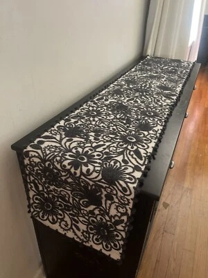 Hand-woven runner from Ayacucho| Table Runner | Embroidered - Image 1 of 4