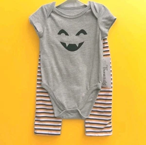 NWT 10Threads Halloween 2 Piece Bodysuit Pant Set Infant Size 6/9 Months Gray - Picture 1 of 3