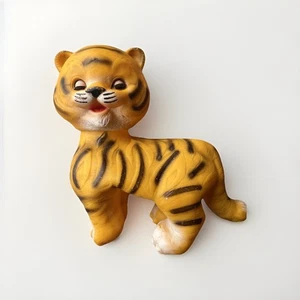 Vintage Pfeil Gummi Quietschspielzeug Schlafäugiger Tiger 1965 Edward Mobley Co. - Bild 1 von 21