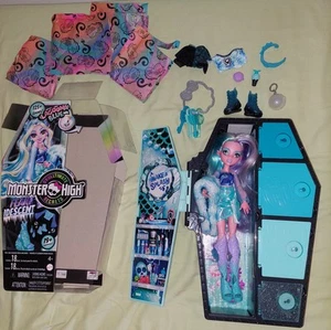 Monster High Lagoona Blue Segreti da Brivido Colori Mostruosi Playset - Picture 1 of 8