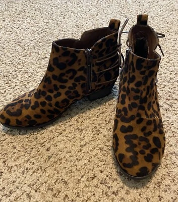 Botines para mujer talla 8 con estampado de leopardo Foto 1 de 4