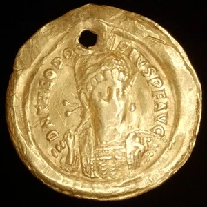 408-420 Theodosius II, AV Solidus Fine - Picture 1 of 2