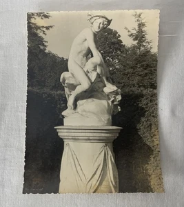 Foto vintage sepia Berlín Alemania mármol estatua griega fechada alrededor de 1965 - Imagen 1 de 5