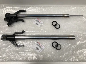 original Standrohre Simmerringe Gabel rechts + links Yamaha YZF-R 125 MT 125 - Picture 1 of 2