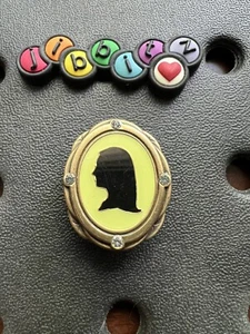 Metal Woman Silhouette Authentic Jibbitz Shoe Charm for Crocs. Rare HTF! (NEW) - Picture 1 of 2