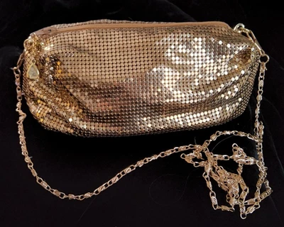 BOLSO DE NOCHE WHITING DAVIS MALLA DORADA AÑOS 70 80 Corazón Cremallera Tirar Cadena Bandolera Foto 1 de 4