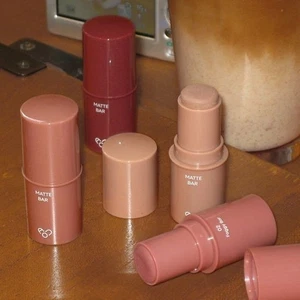 AOU Matte Bar 2g (4 colors) + Free Gift / K-BEAUTY - Picture 1 of 5