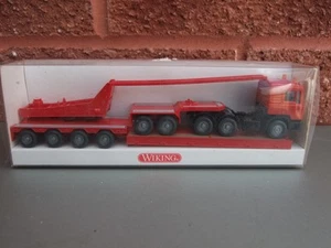 Wiking MAN F90 Heavy Haulage Low Loader Red - 1/87 Scale in Acetate Box - Picture 1 of 2