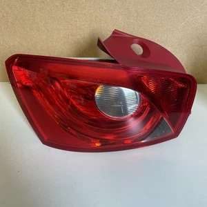 Seat Ibiza 2010 1,4 gasolina MK4 5 puertas lado pasajero luz trasera izquierda 6J4945095C - Imagen 1 de 8