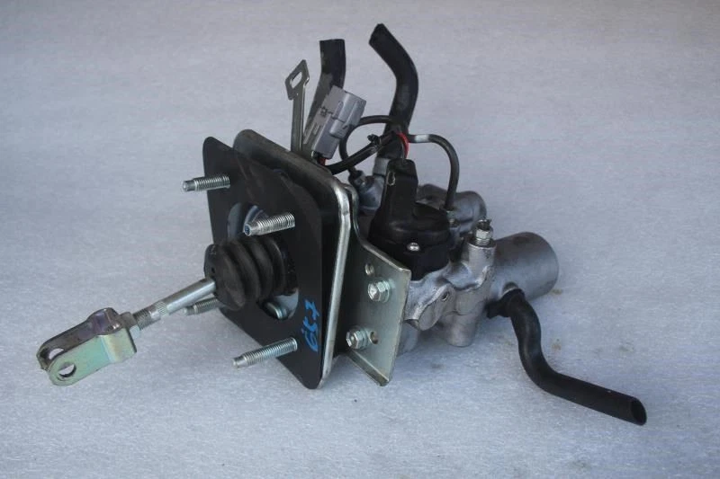 Lexus RX450H 2014 refuerzo de freno cilindro maestro 138110-10510 Foto 1 de 4