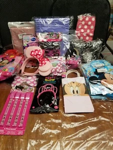 Girls Minnie Mouse Birthday Party Decorations And Gifts Bags Set - Picture 1 of 15