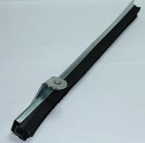 CLASSIC FIAT 500 DOOR DROP GLASS RUNNER WINDOW GUIDE LEFT - BRAND NEW - Picture 1 of 3