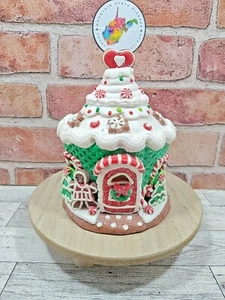 Lebkuchenmann Cupcake Haus Valerie Parr Hill Herz Topper Weihnachten Urlaub - Bild 1 von 7
