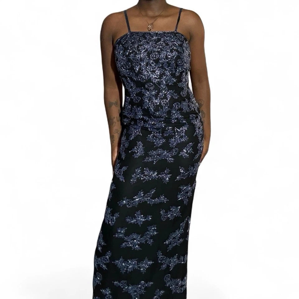 Vestido vintage Scala 100 % seda, totalmente con cuentas Foto 1 de 4