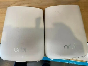 NETGEAR Orbi AC2200 Tri-band WiFi System - RBK22100NAS - Afbeelding 1 van 2