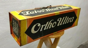 ZEISS IKON ORTHO ULTRA DISPLAY - LATTA - ANNI 30 - METAL SIGN ADVERTISE-RARE - Foto 1 di 12