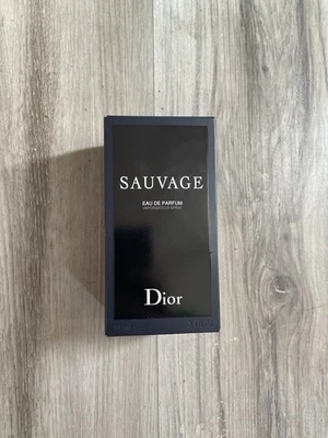 Christian Dior Sauvage EDT Spray Hombres 6.8 OZ (100 ml) Foto 1 de 2