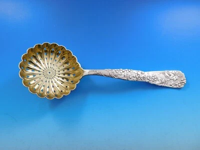 Vine by Tiffany and Co Sterling Silver Pea Spoon GW with Grape Motif 8 7/8" - Image 1 of 4