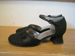 KENNETH COLE REACTION GIRLS BLACK DRESS SHOES~SZ 1.5~WORN ONCE - Picture 1 of 7