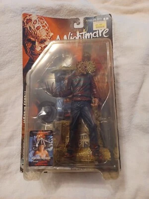 McFarlane Toys 电影疯子 2001 年 Freddy Krueger 公仔 - 全新卡片!!! — 第 1/3 张图片