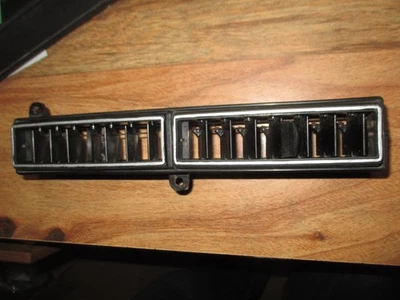 1969 Charger Center A/C Vent b-body Part # 2837779 Super Bee 1968-70 GTX RR - Image 1 of 4
